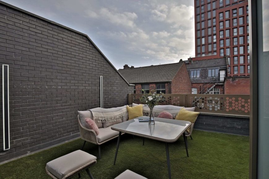 Live Like a Local: Exploring the Best Holiday Lets in Manchester for Your Next Getaway